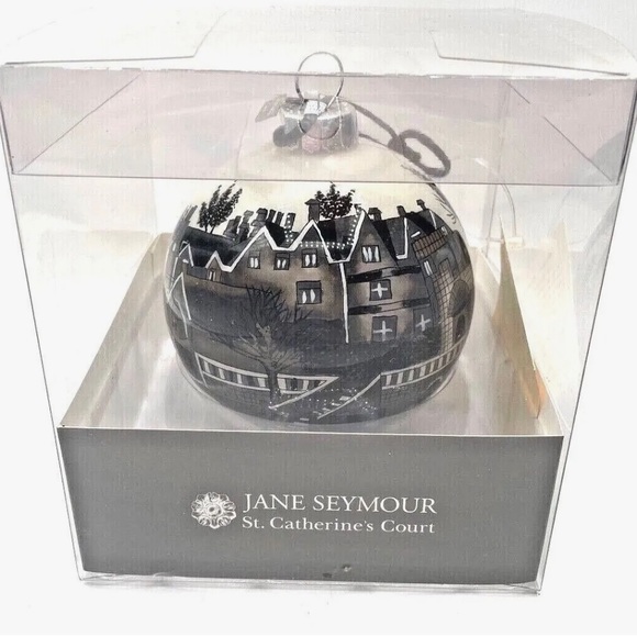 Jane Seymour St. Catherine’s Court Painted Ornament - Picture 1 of 7